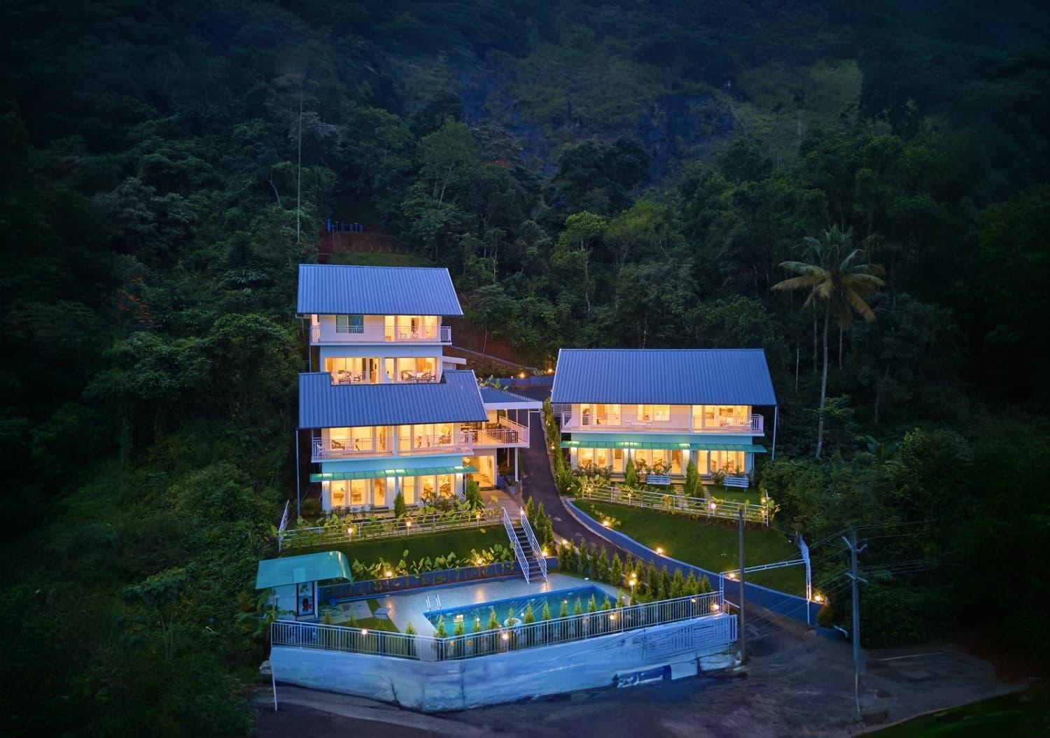 Ice Mist Pool Resort Munnar By Voye Homes Exterior photo